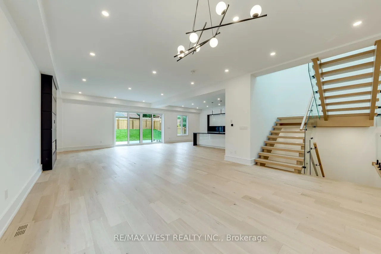 3 Amber Crescent — photo 3