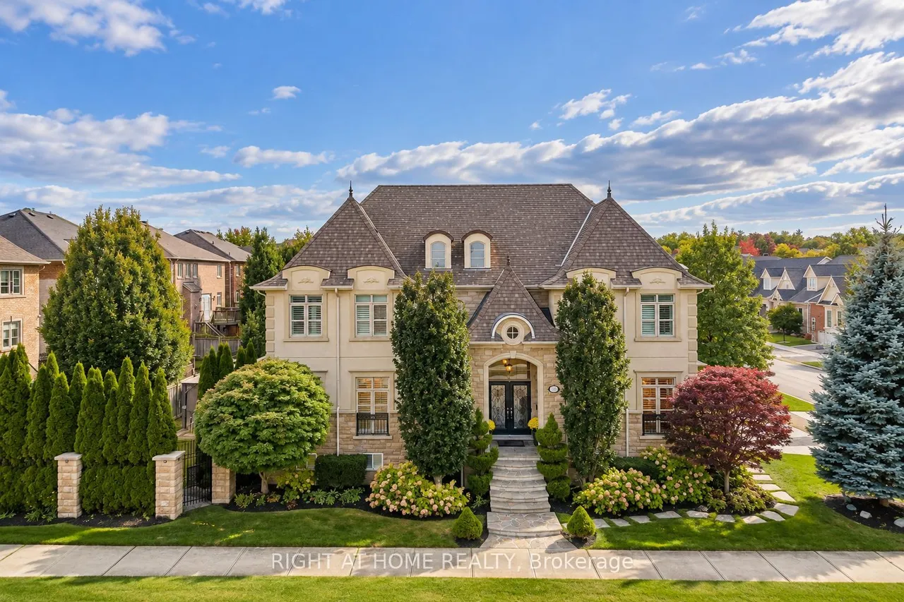 2122 Law Hill Gate