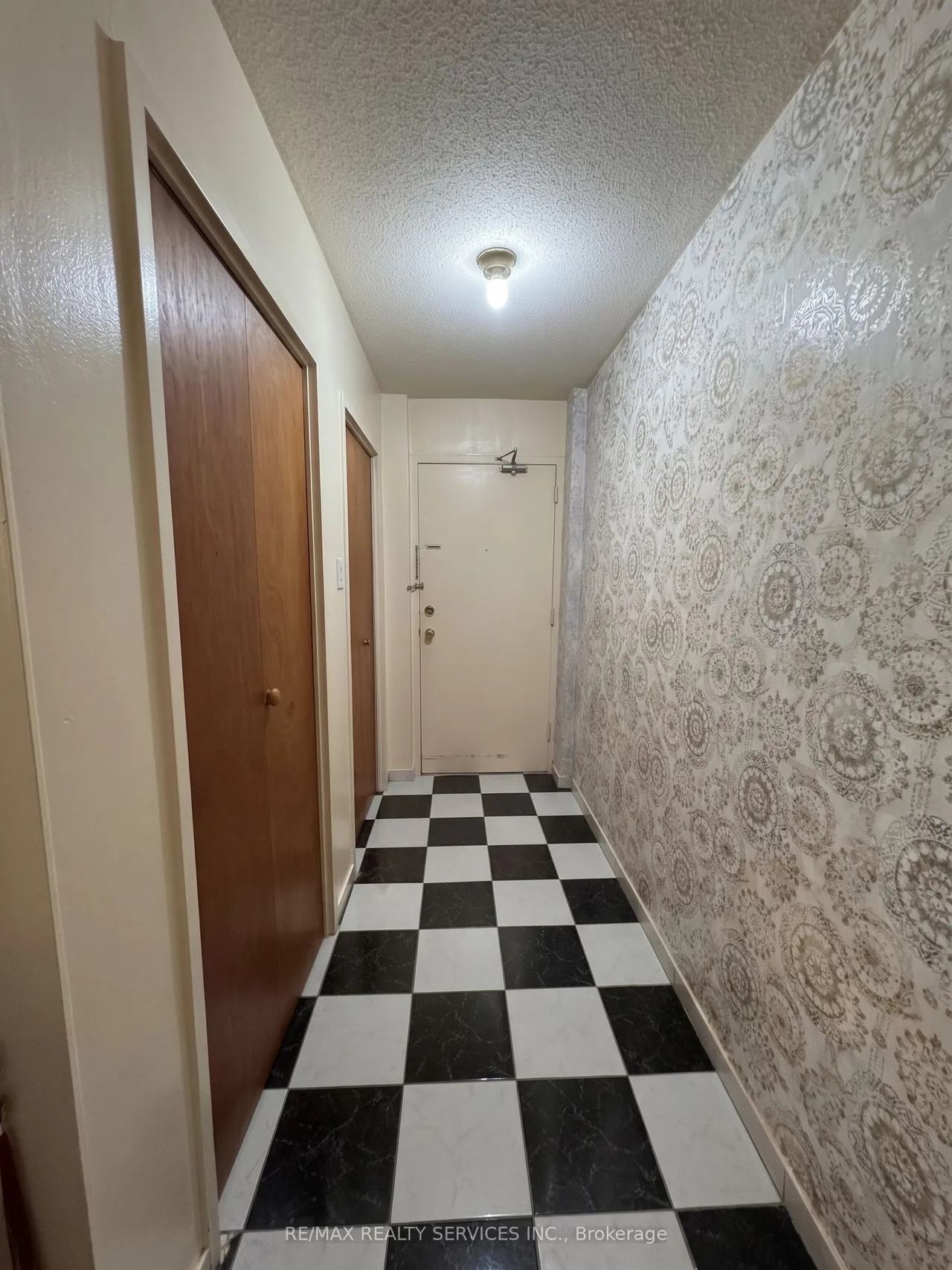 60 Stevenson Road, Unit 501 — photo 2