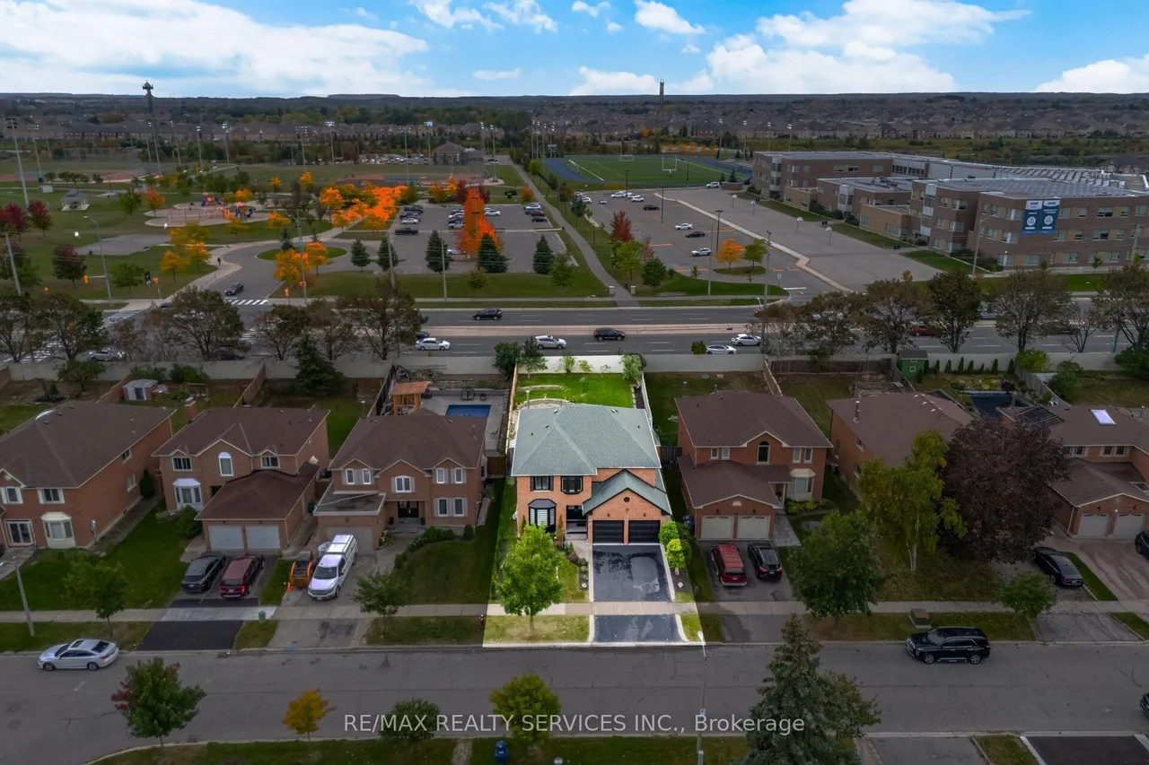 28 Corkett Drive — photo 2
