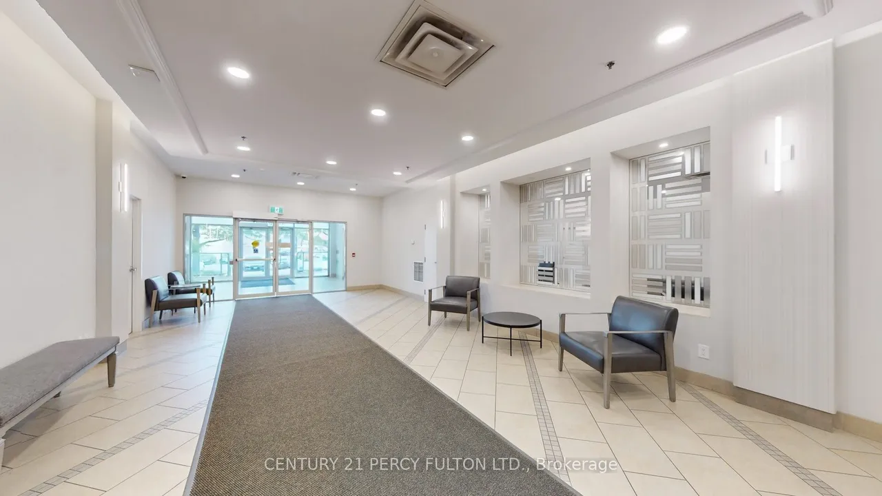 9 George Street N, Unit 1612 — photo 3