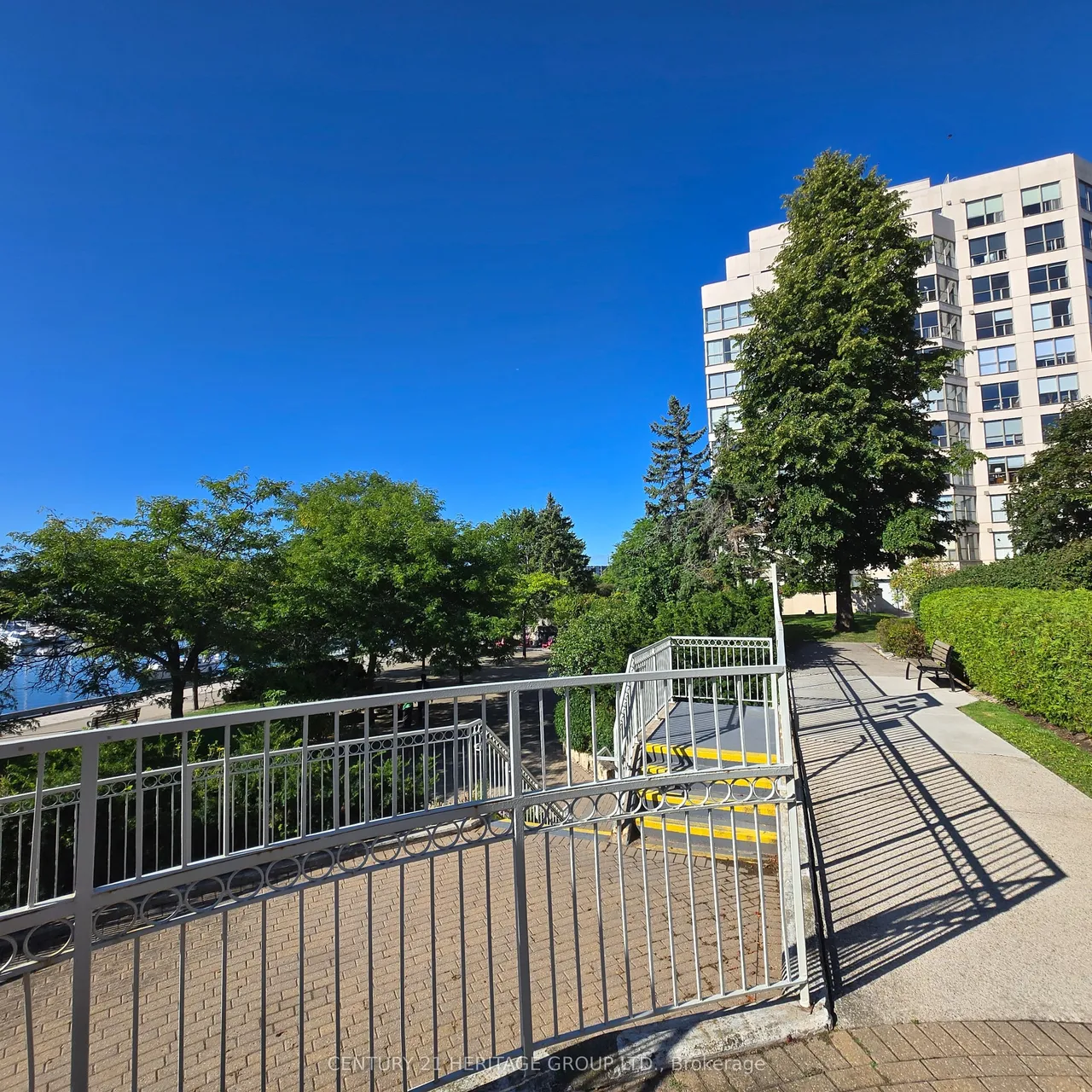 2267 Lakeshore Boulevard W, Unit 610 — photo 15
