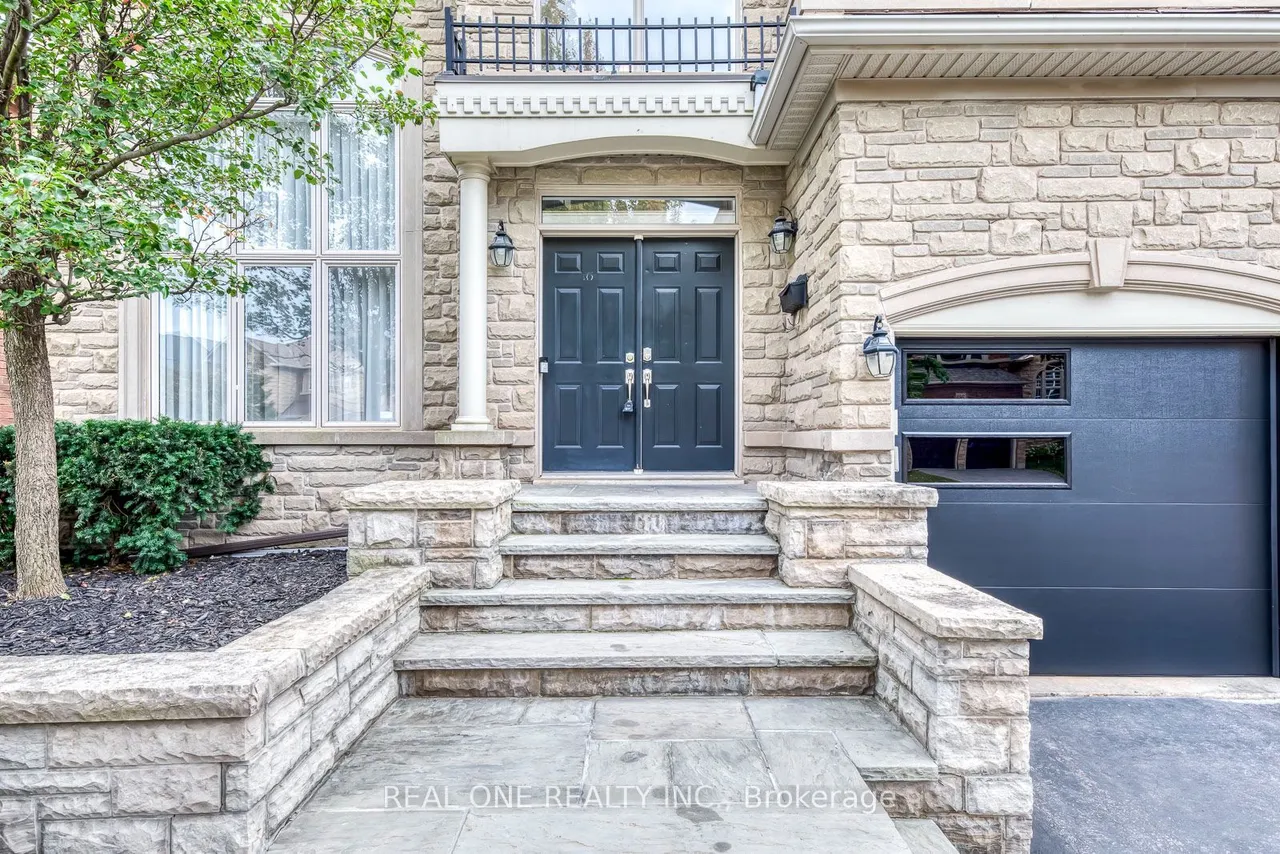 2456 Bon Echo Drive — photo 3