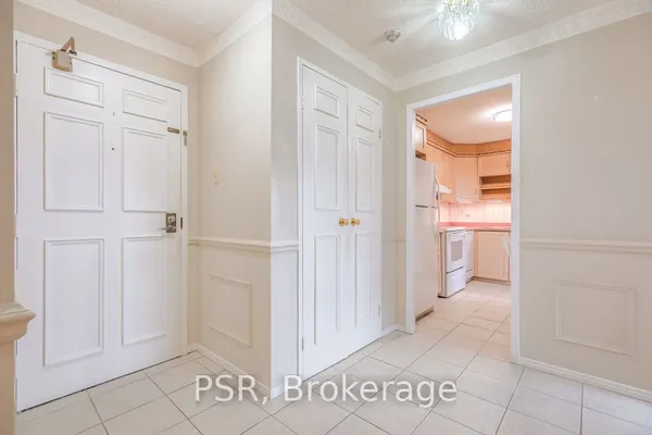 3695 Kaneff Crescent, Unit 612