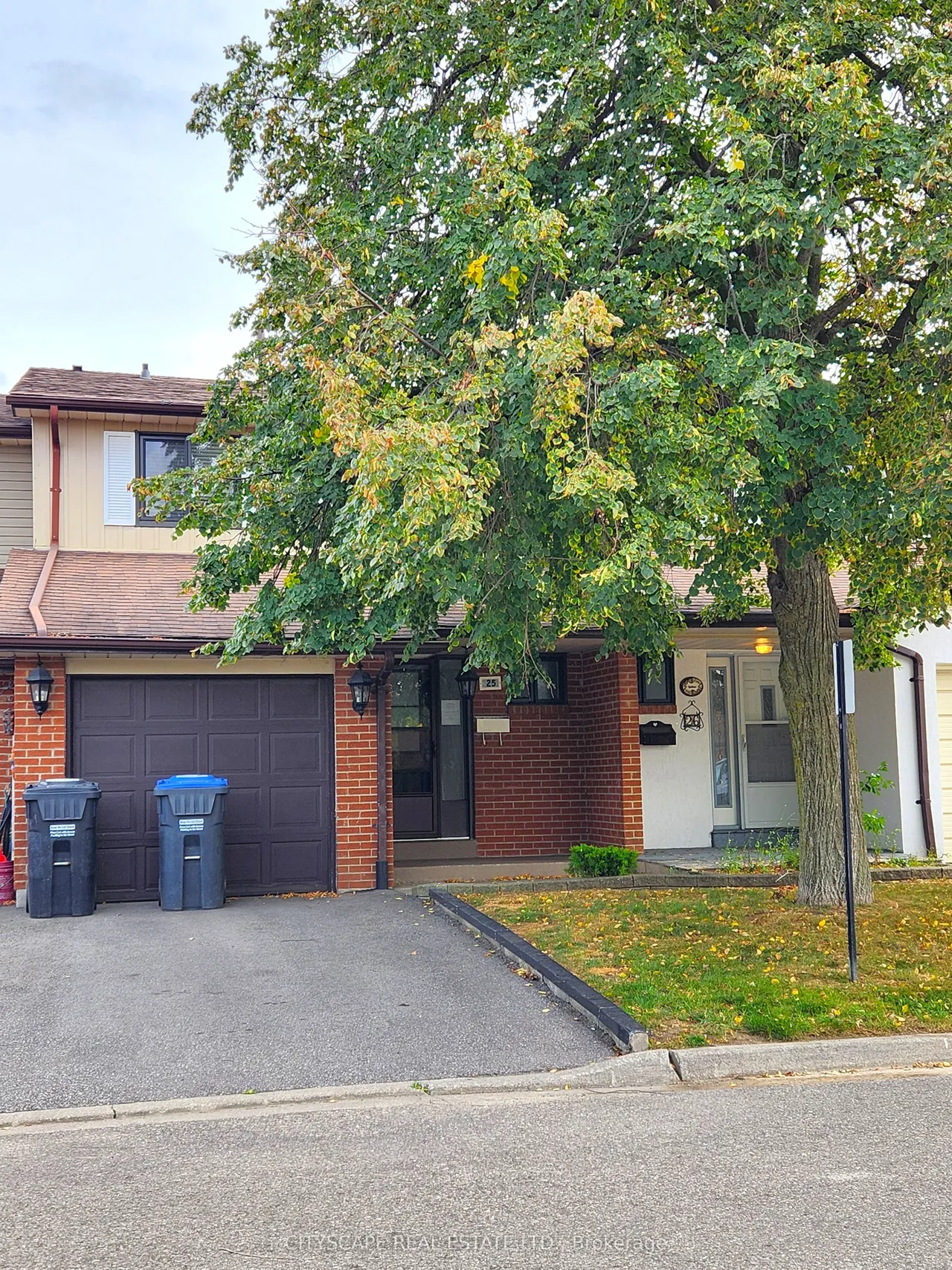25 Baronwood Court, Unit 25 — photo 2