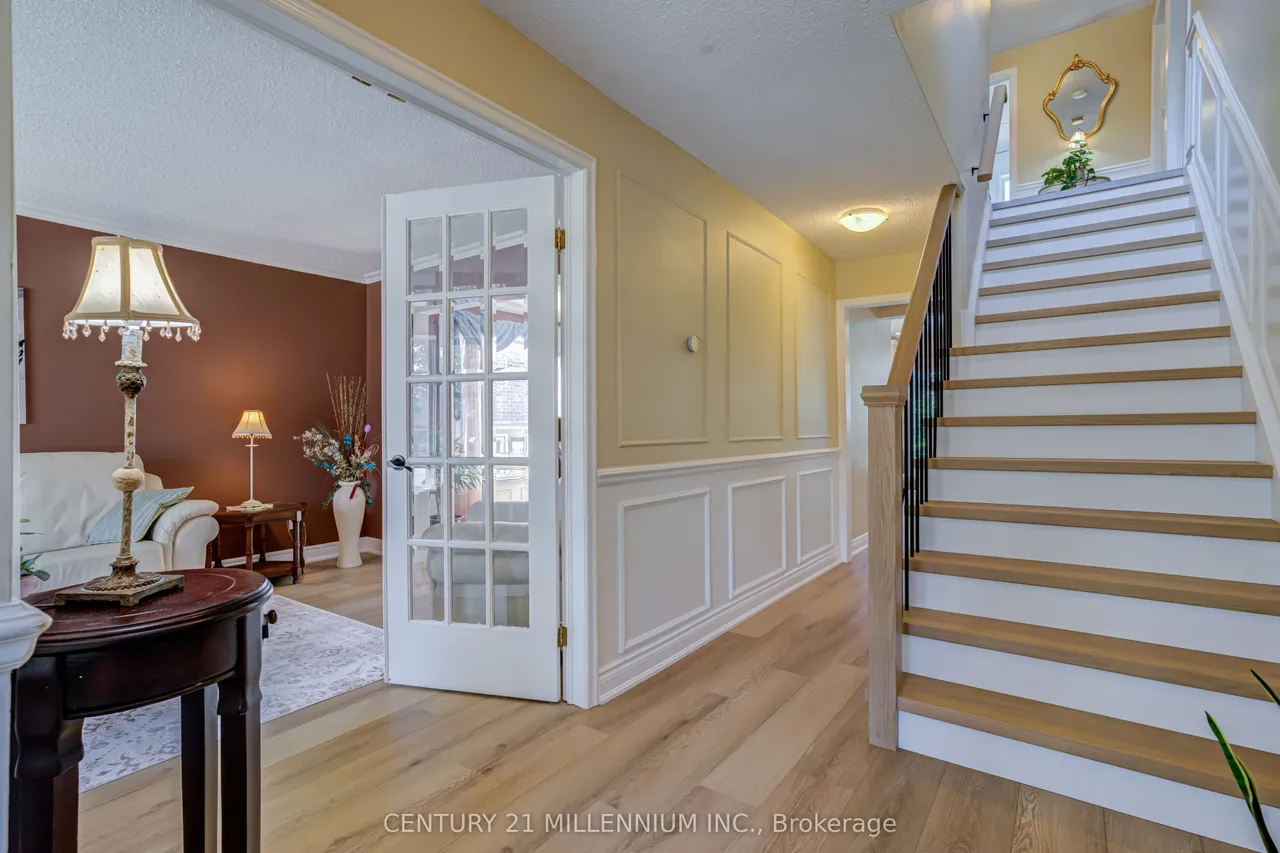 126 Elgin Drive — photo 3