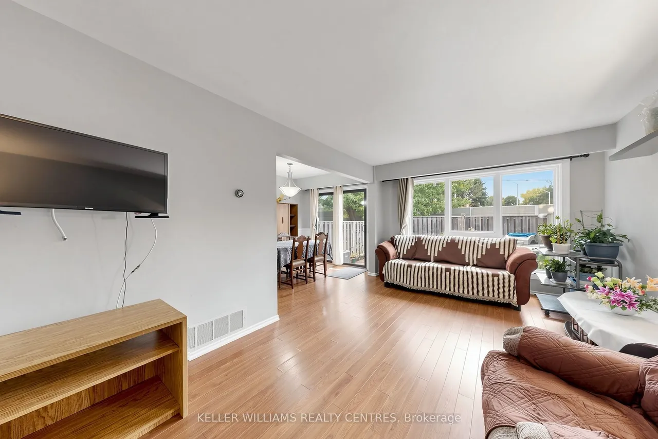 215 Baronwood Court, Unit 215 — photo 3