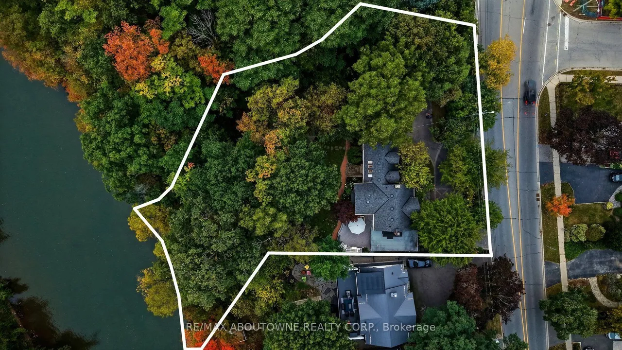 426 Trafalgar Road — photo 52