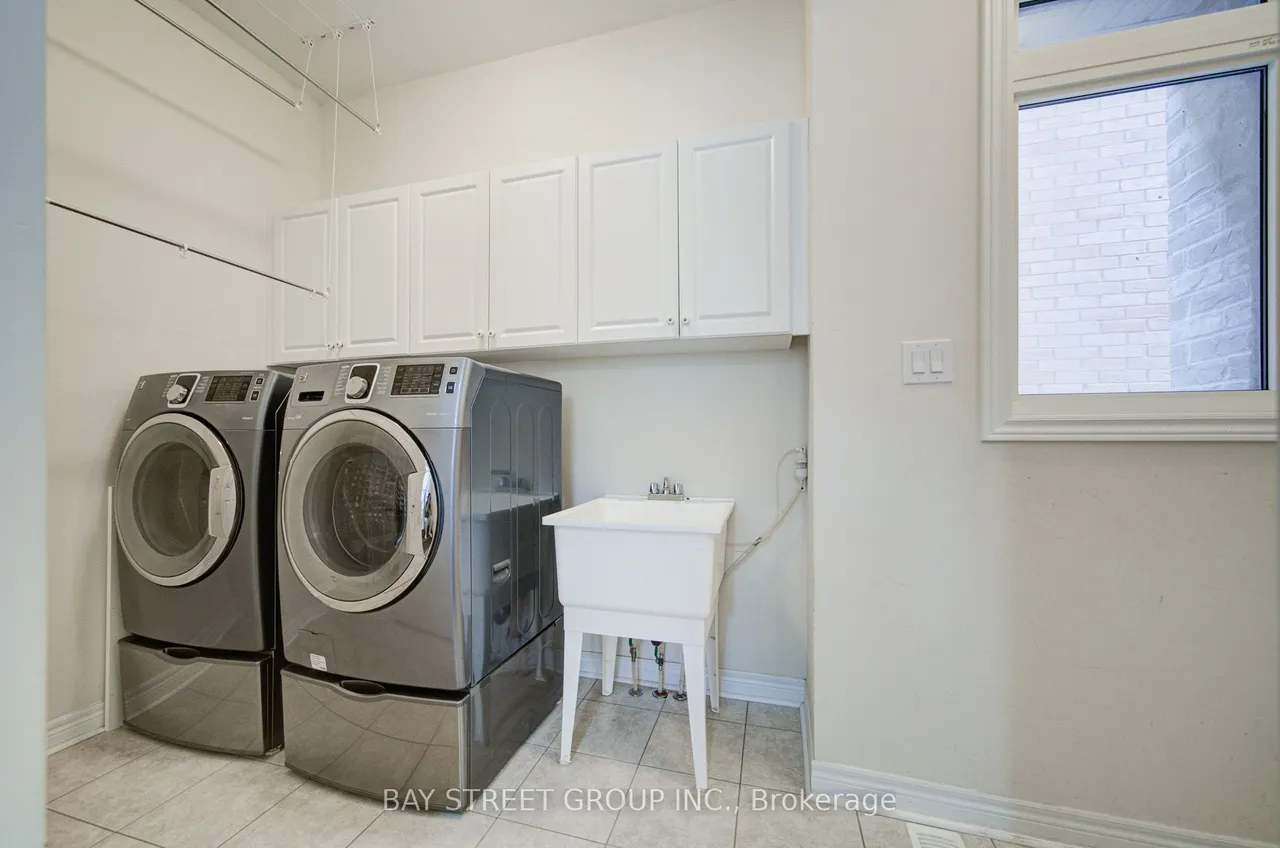 382 Begonia Gardens — photo 23
