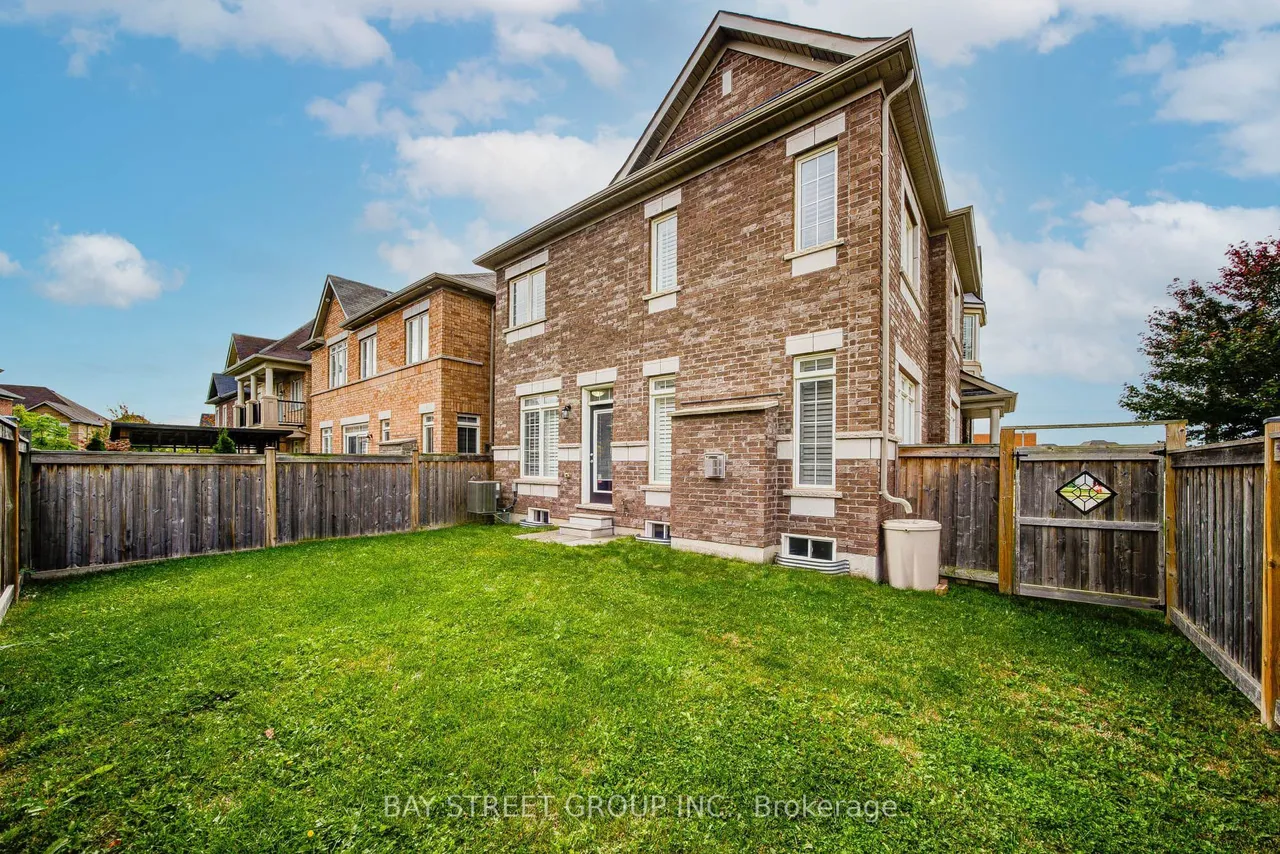 382 Begonia Gardens — photo 24