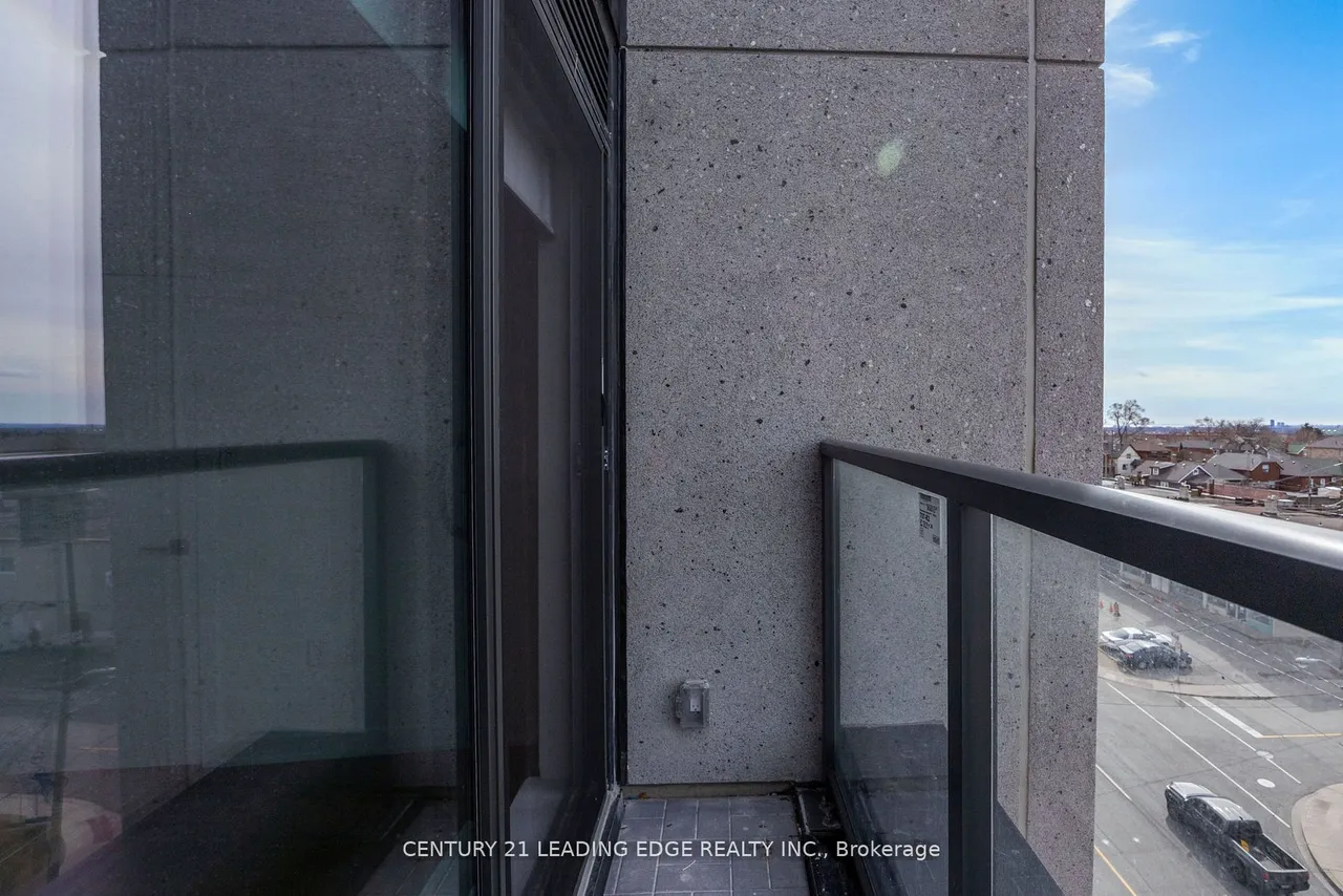 2433 Dufferin Street, Unit 708 — photo 18