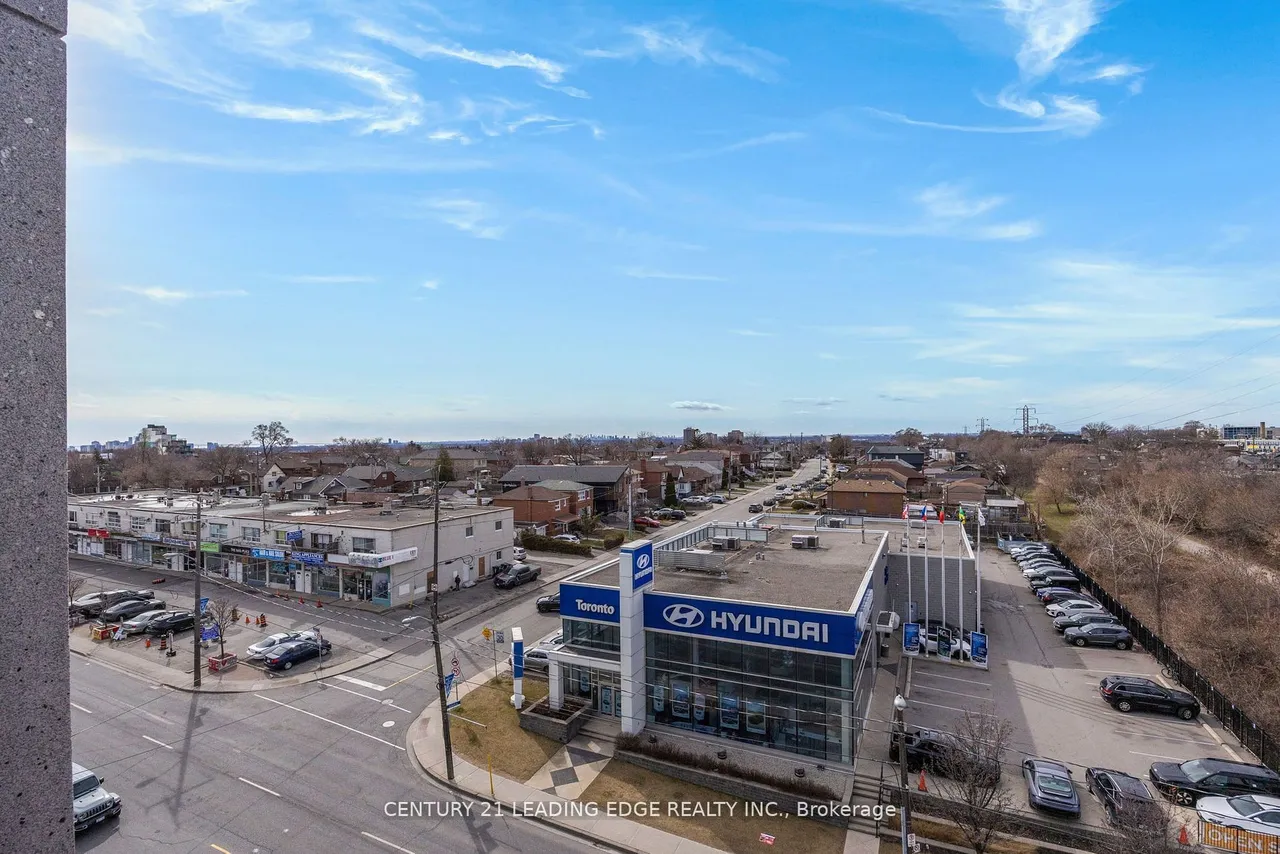 2433 Dufferin Street, Unit 708 — photo 19