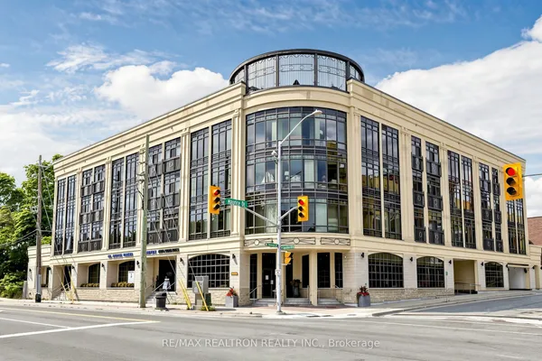205 Lakeshore Road W, Unit 201 — photo 2