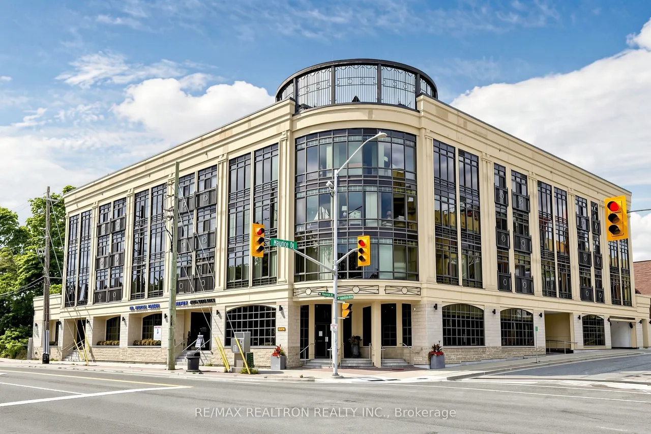 205 Lakeshore Road W, Unit 201 — photo 2
