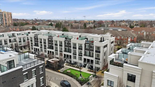 652 Cricklewood Drive, Unit 227