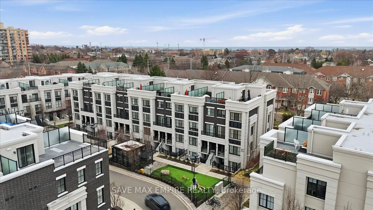 652 Cricklewood Drive, Unit 227
