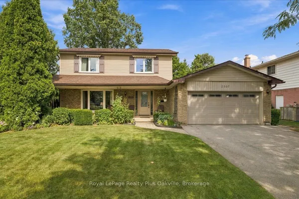 2507 Woburn Crescent