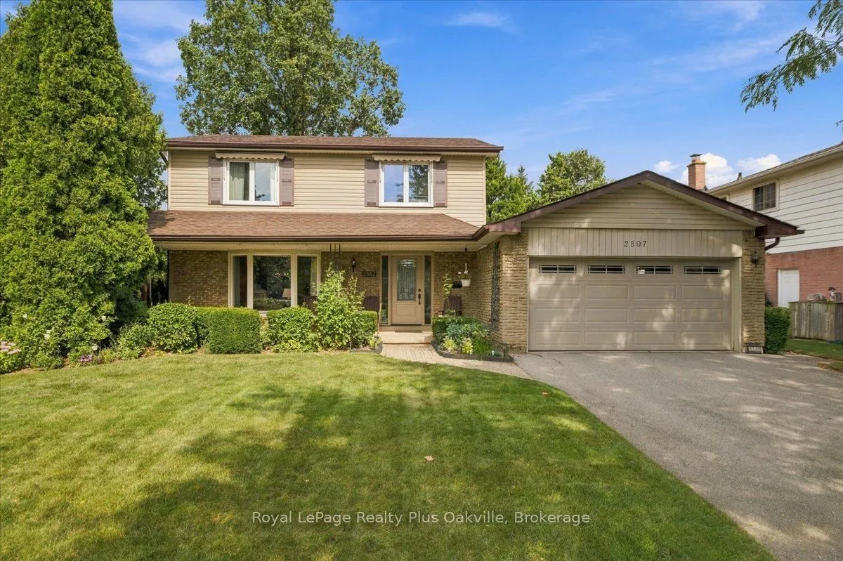 2507 Woburn Crescent