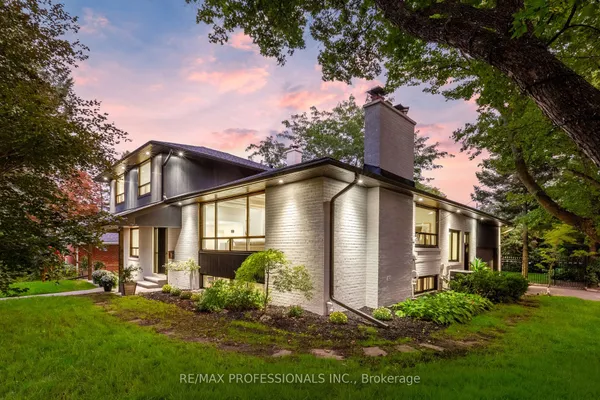 15 Bell Royal Court