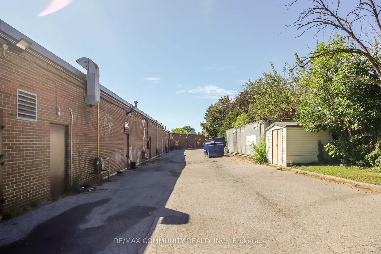 833 Westlock Road, Unit 8 — photo 49