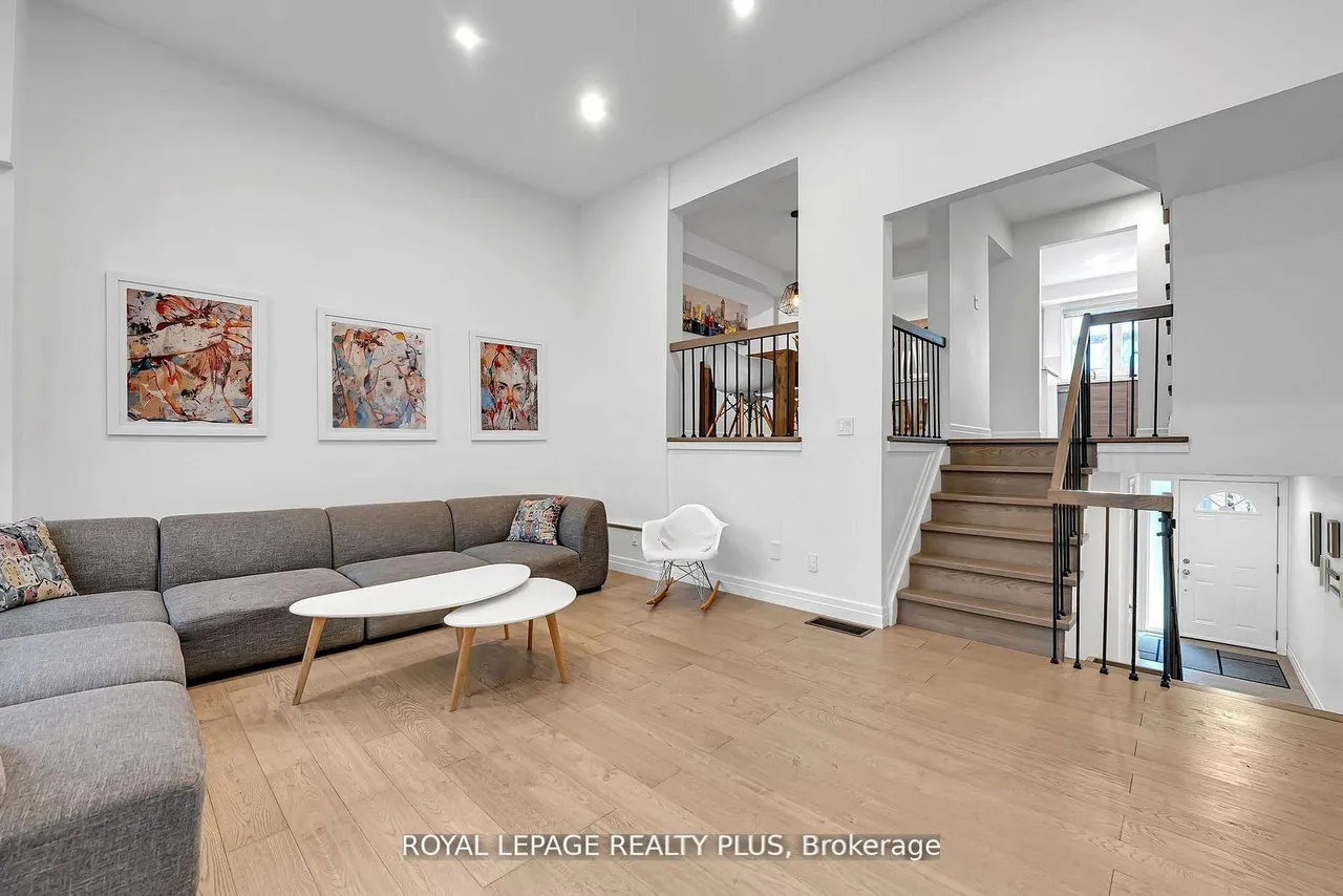 1755 Rathburn Road E, Unit 20