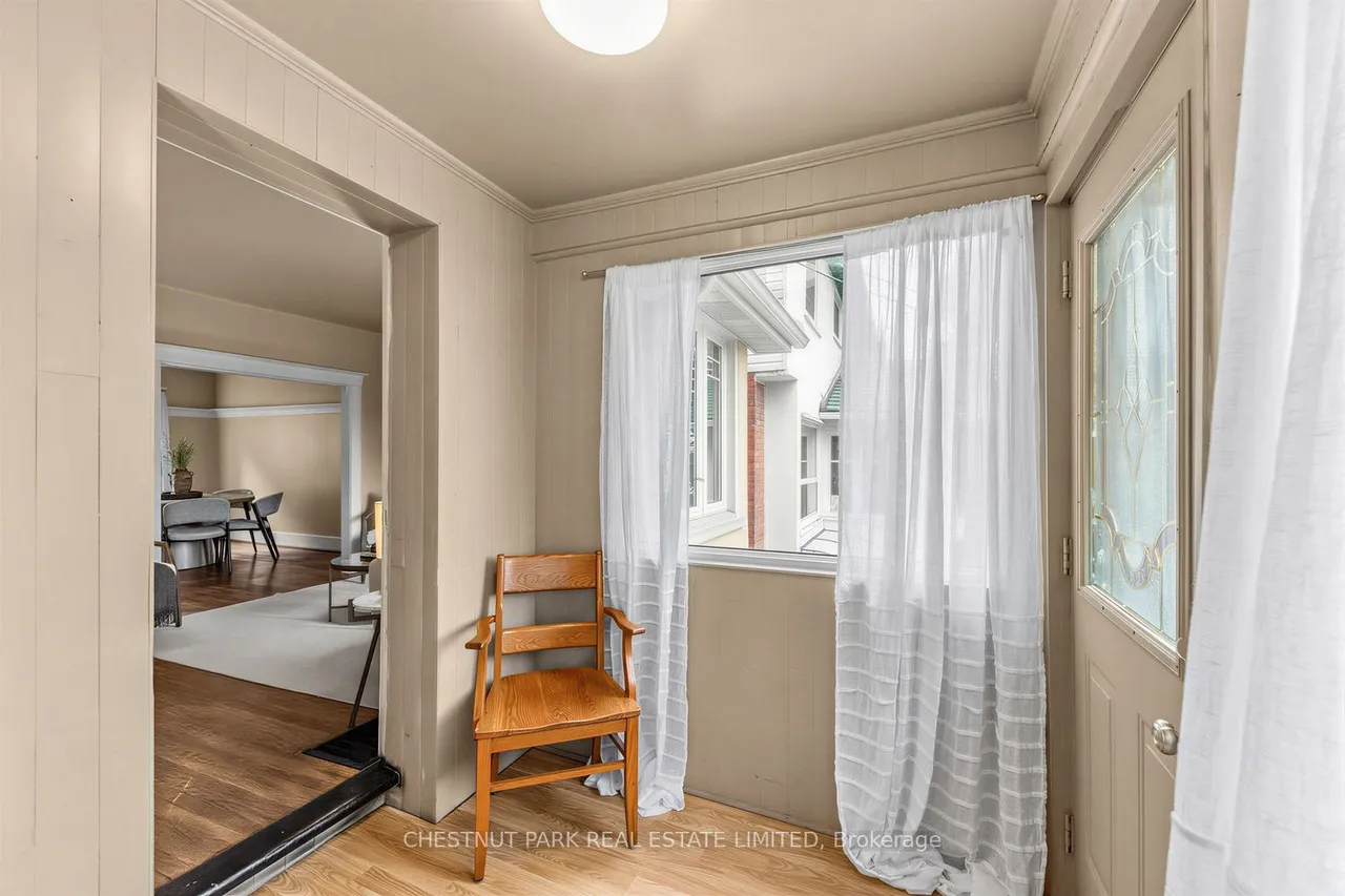 1394 Davenport Road — photo 3