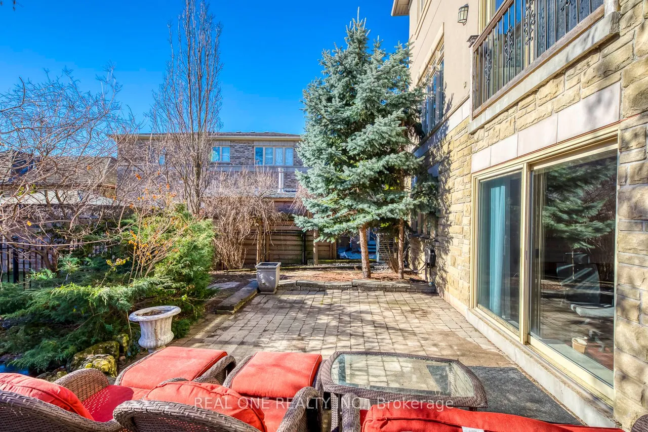 1426 Redwing Court — photo 49