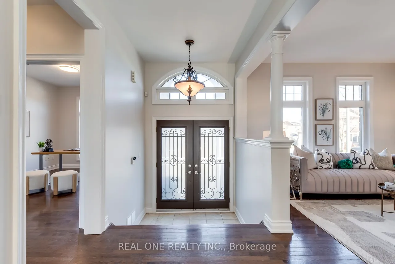 1426 Redwing Court — photo 3