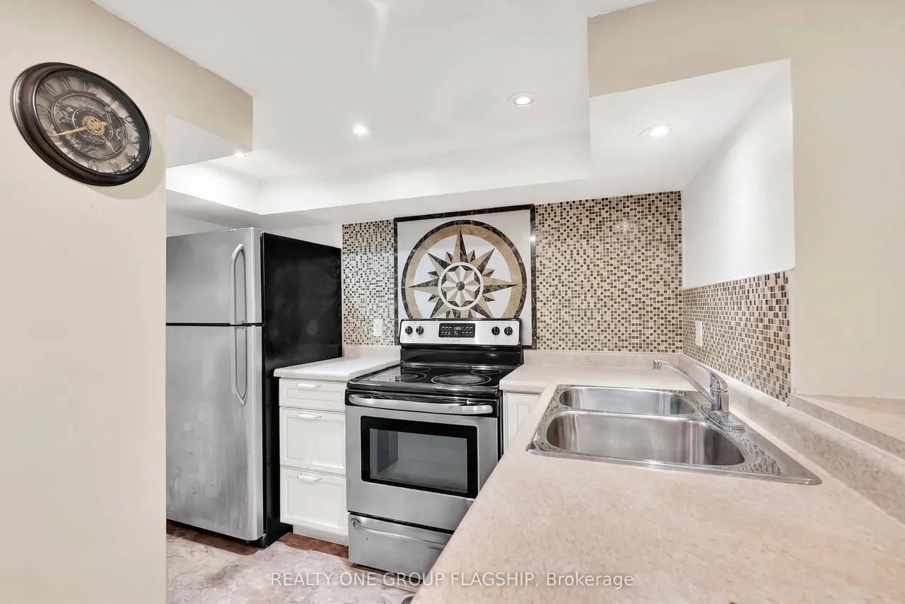12 Azalea Court — photo 40