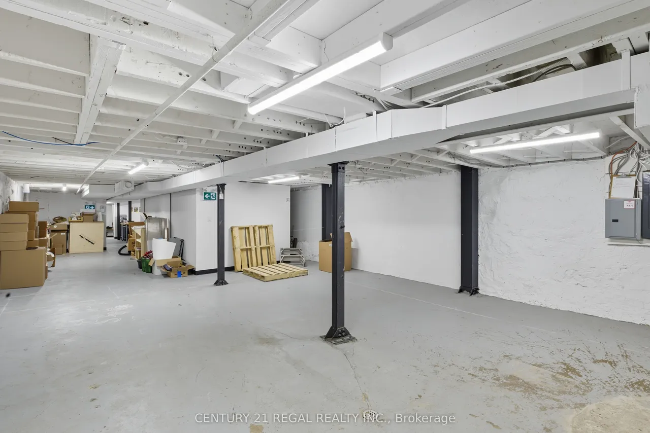1700 St Clair Avenue W — photo 21