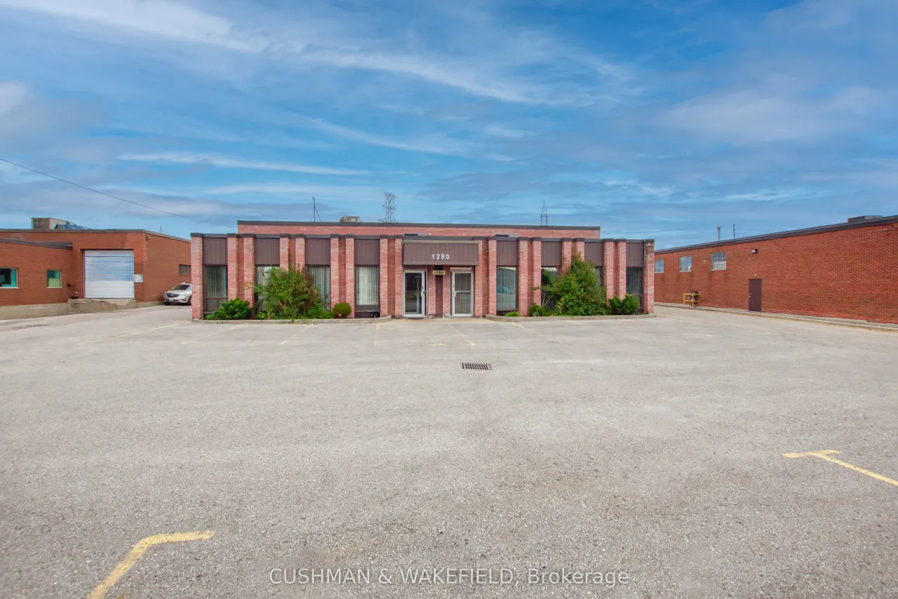 1280 Fewster Drive — photo 3
