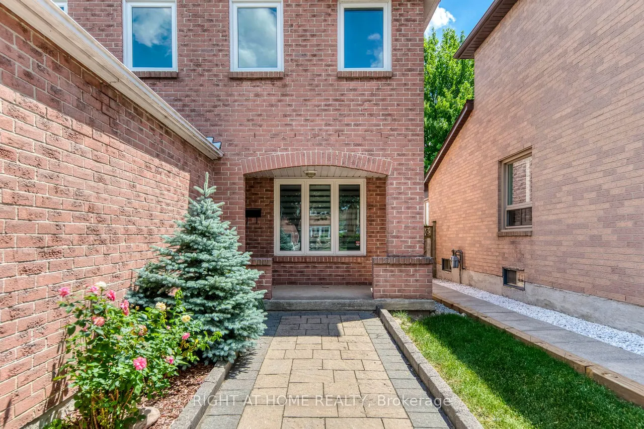 17 Nickel Crescent — photo 3