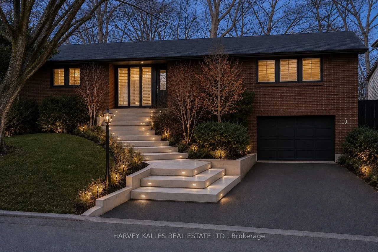 19 Blair Athol Crescent — photo 2