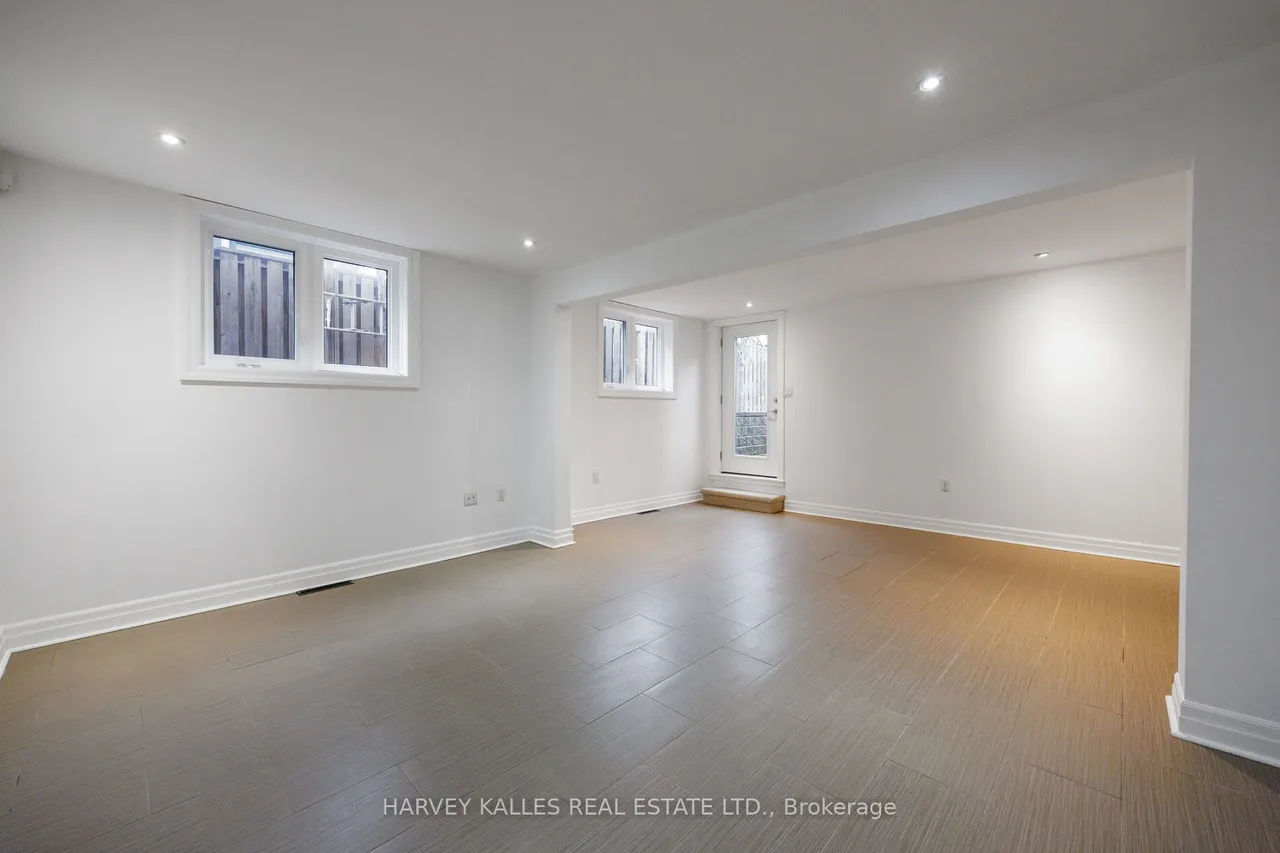 19 Blair Athol Crescent — photo 47