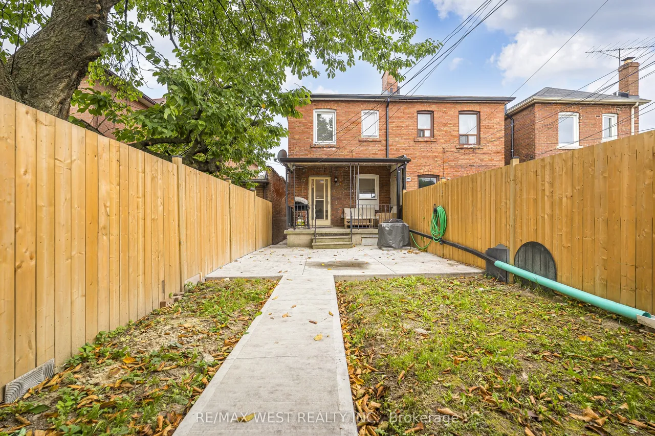 83 Scott Road — photo 22