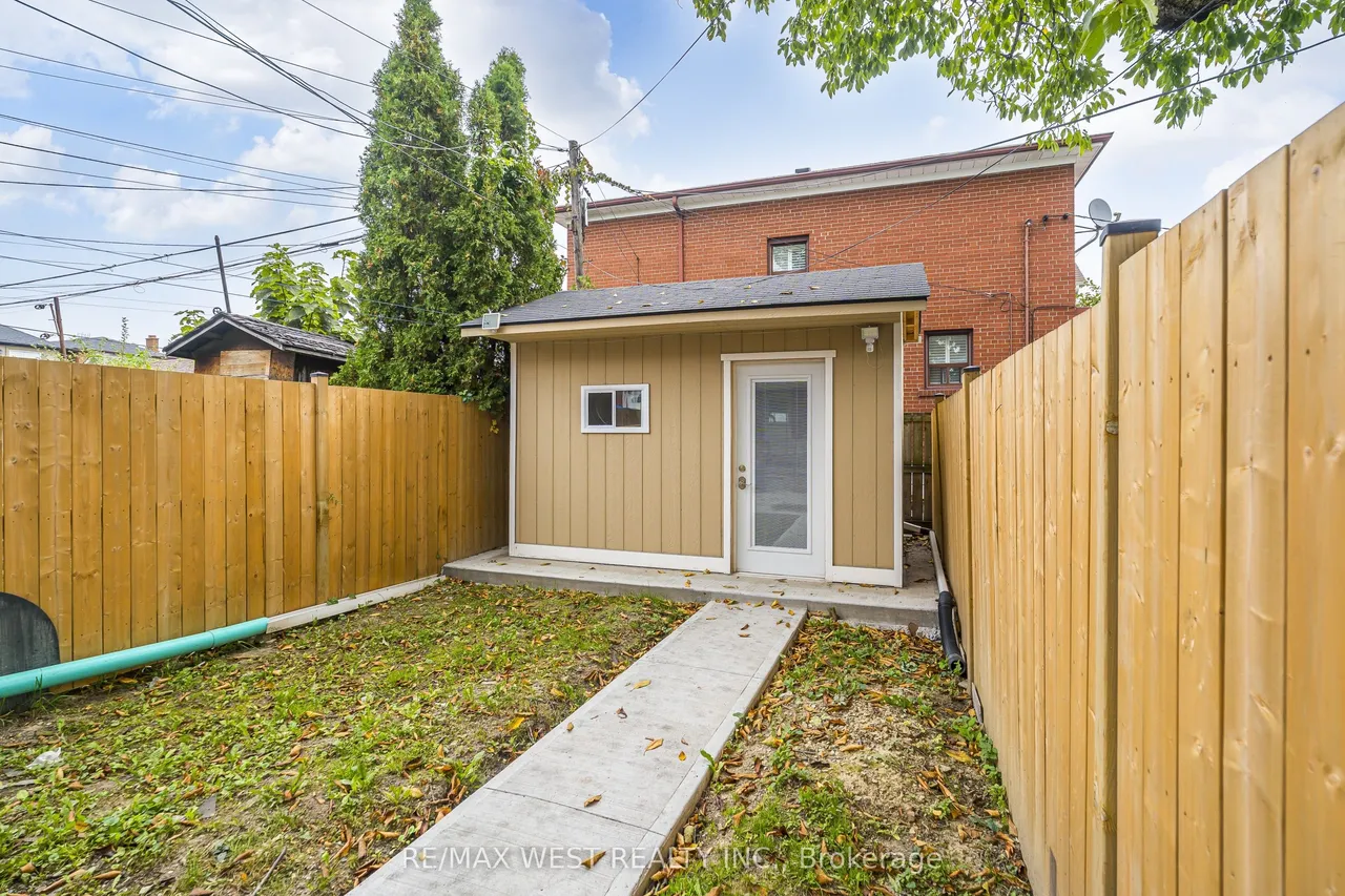 83 Scott Road — photo 21