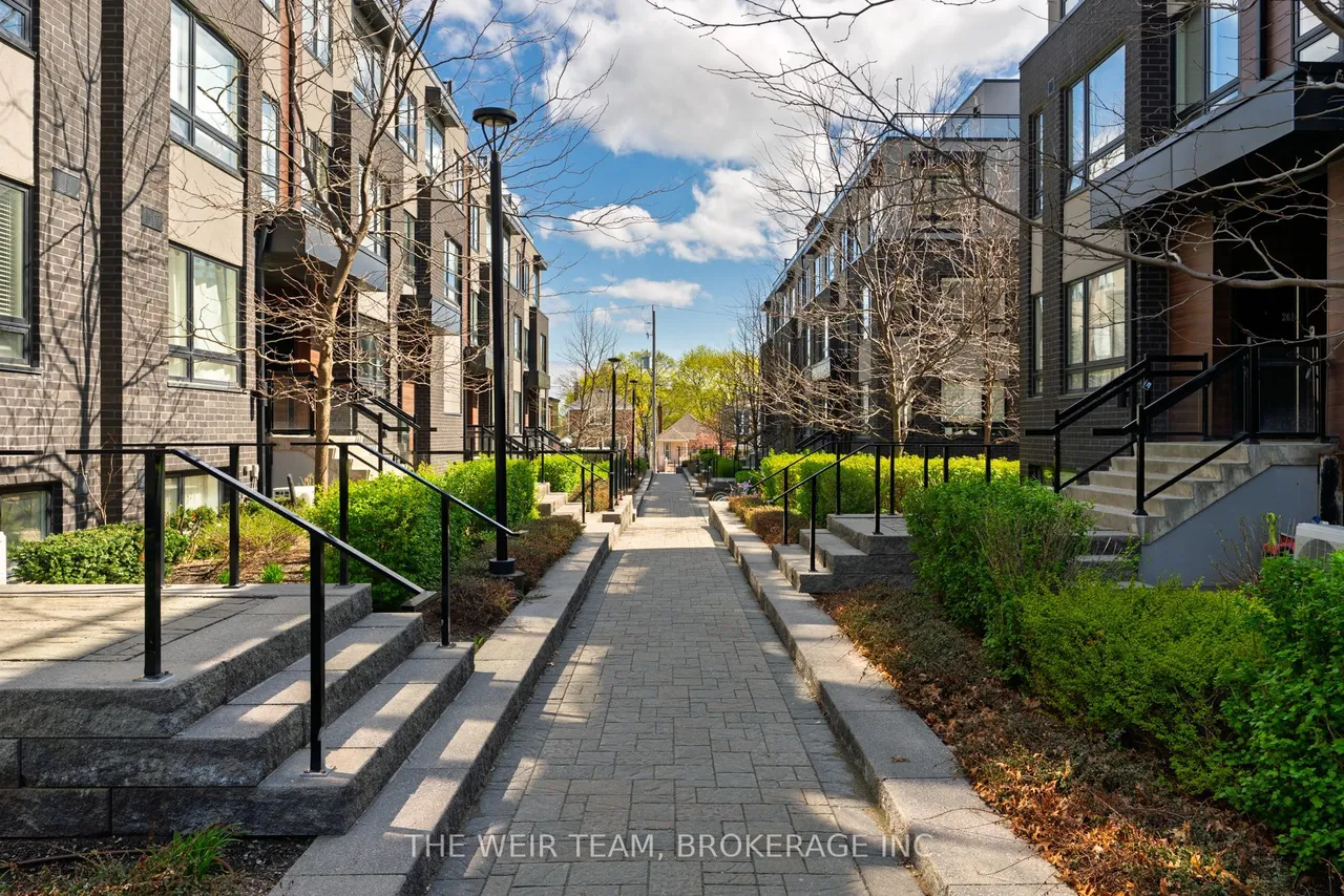 1120 Briar Hill Avenue, Unit 308 — photo 41