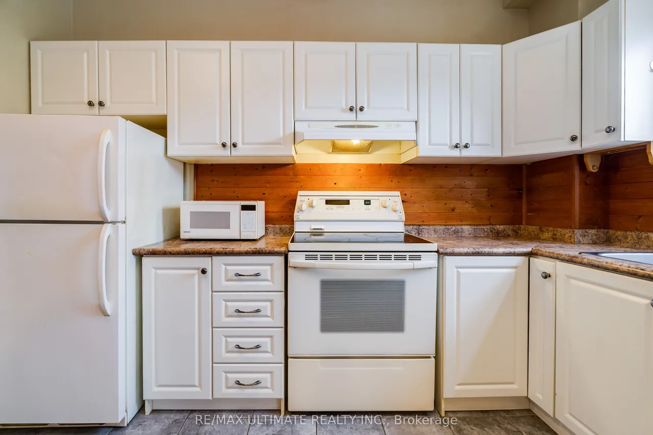 251 Boon Avenue — photo 3