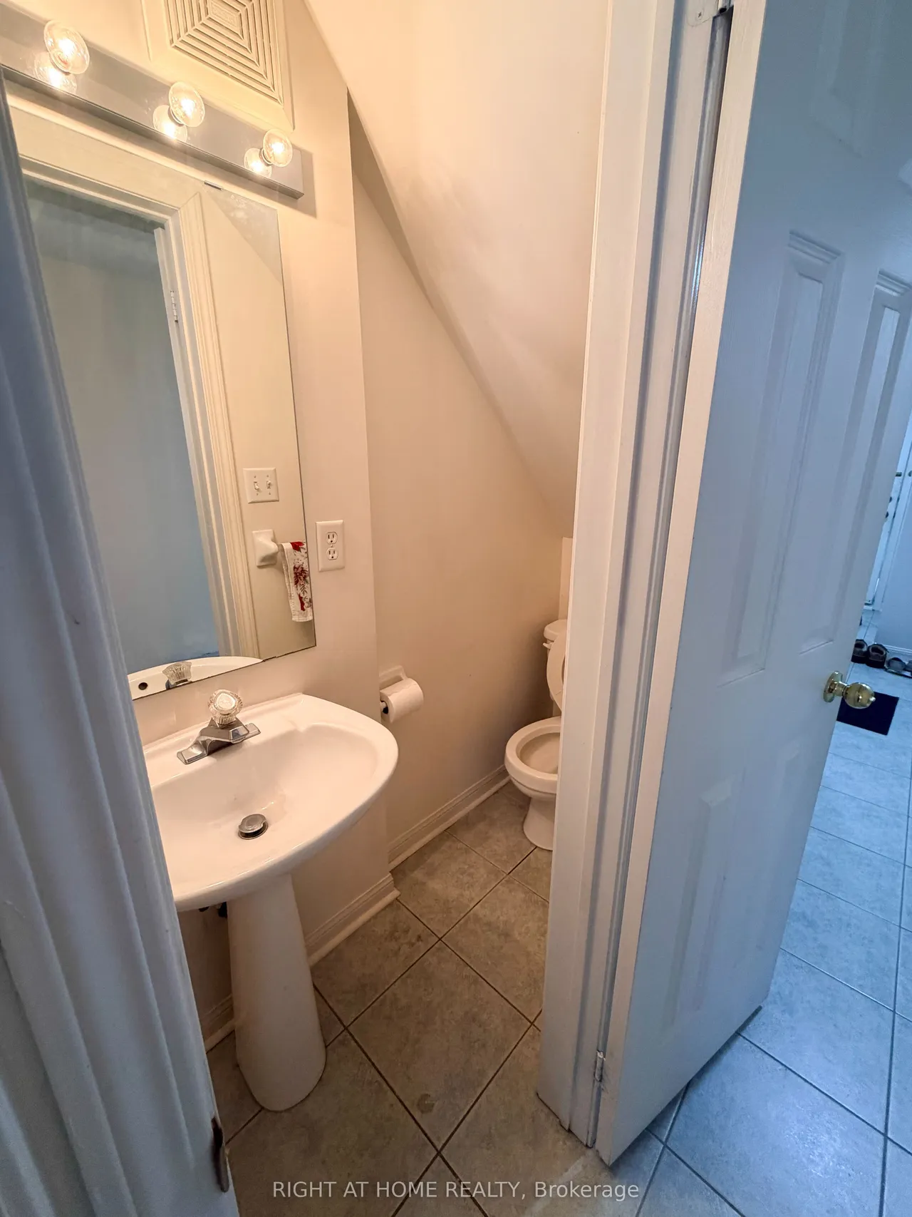 1525 South Parade Court, Unit 28 — photo 22