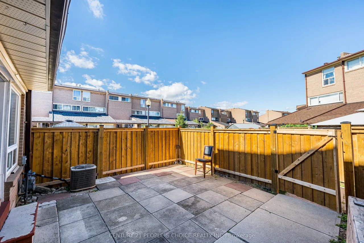 242 John Garland Boulevard, Unit 2 — photo 3