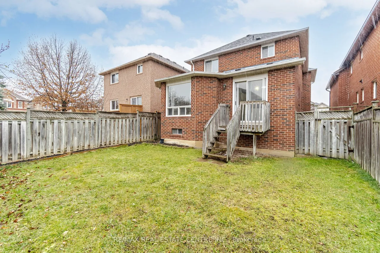 3727 Althorpe Circle — photo 45