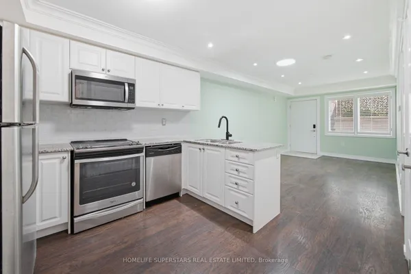 8 Drummond Street, Unit 413 — photo 2