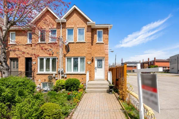 2138 Eglinton Avenue W — photo 2