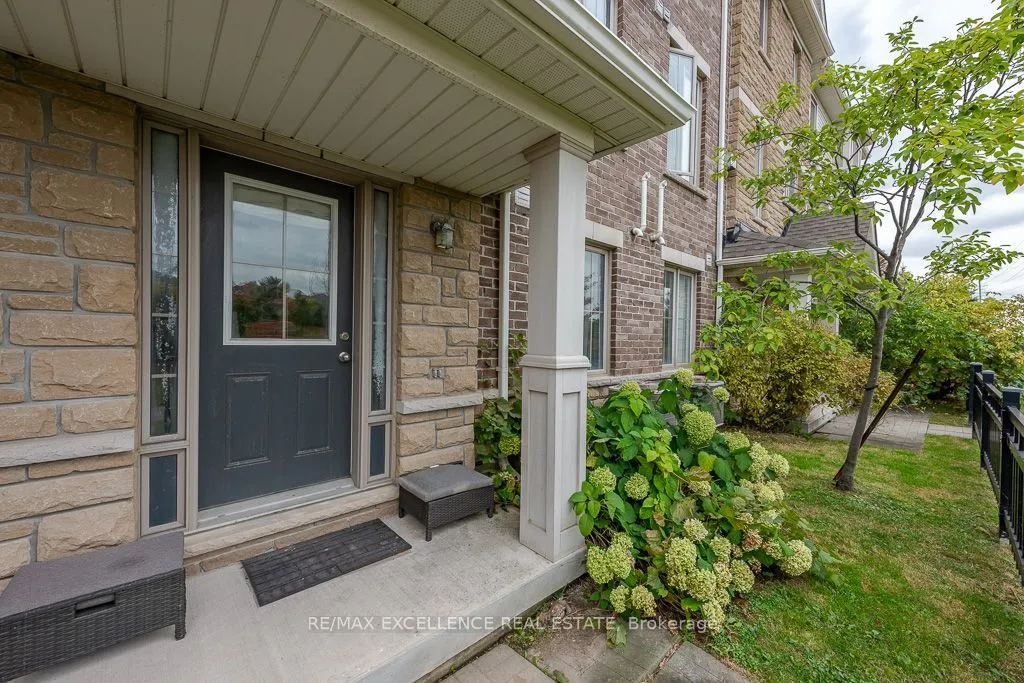 110 Cedar Lake Crescent, Unit 84 — photo 28