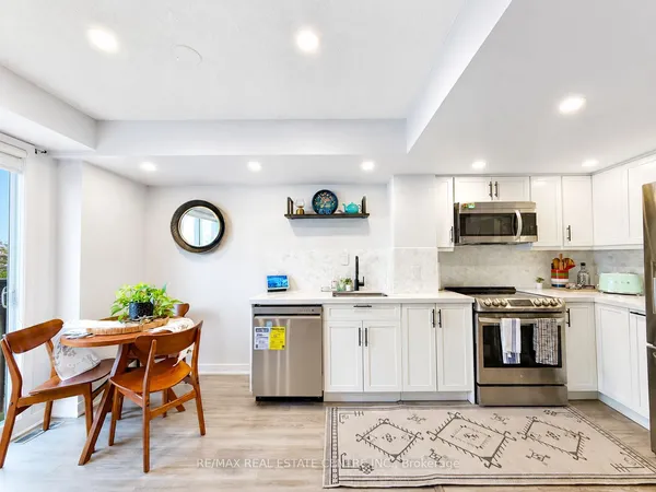 16 Laidlaw Street, Unit 920