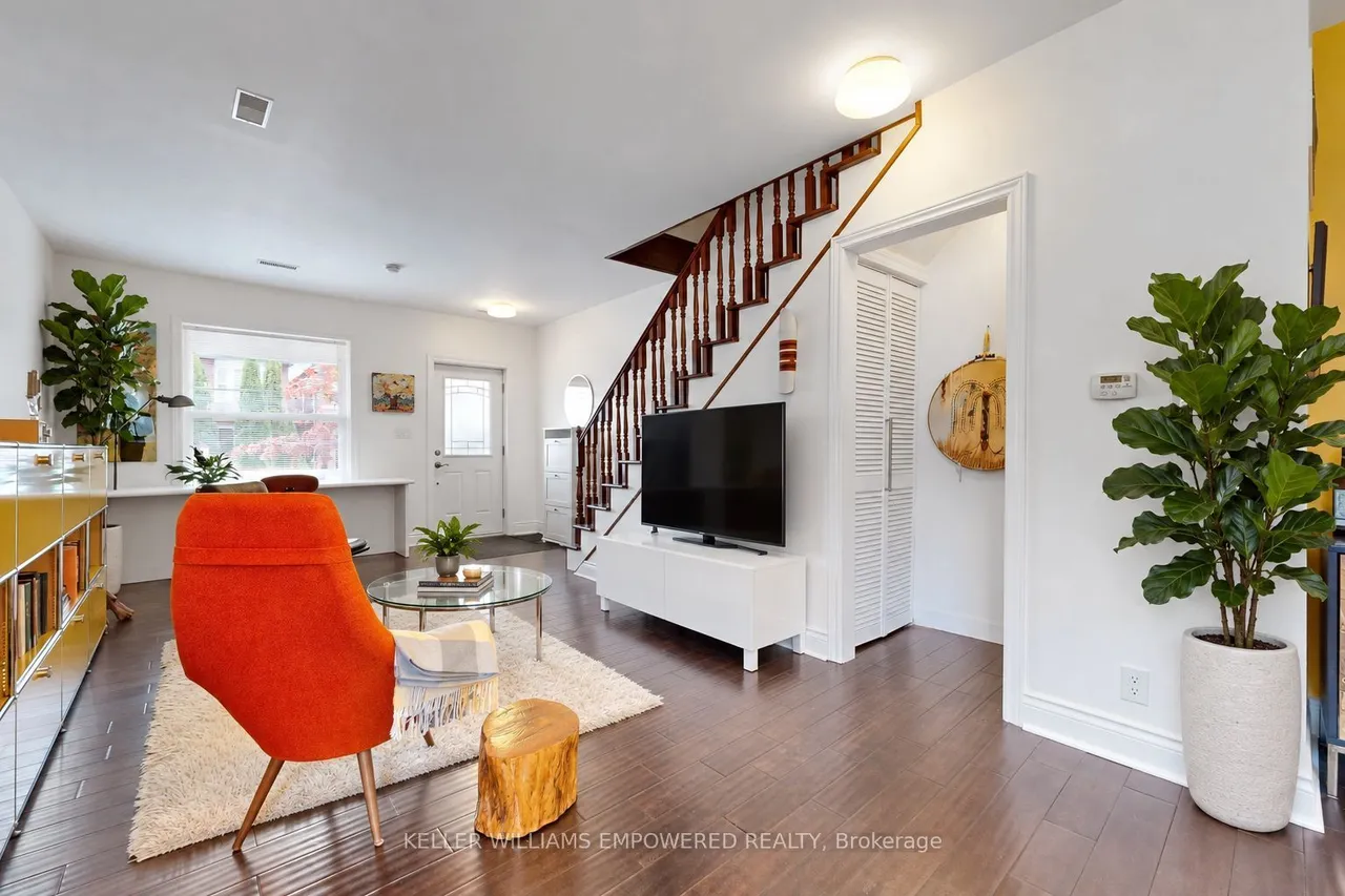274 Wallace Avenue — photo 2