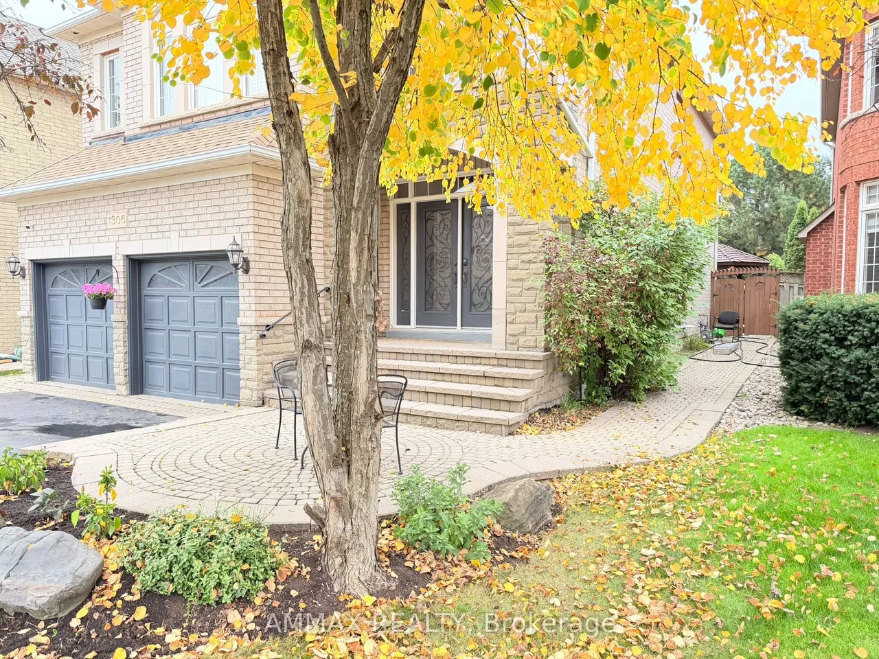 1306 Waubanoka Way — photo 2