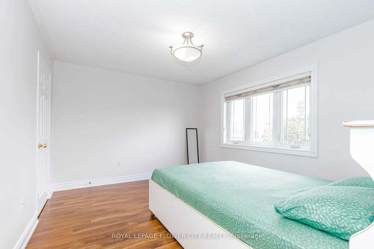 14 Canarvan Court — photo 49