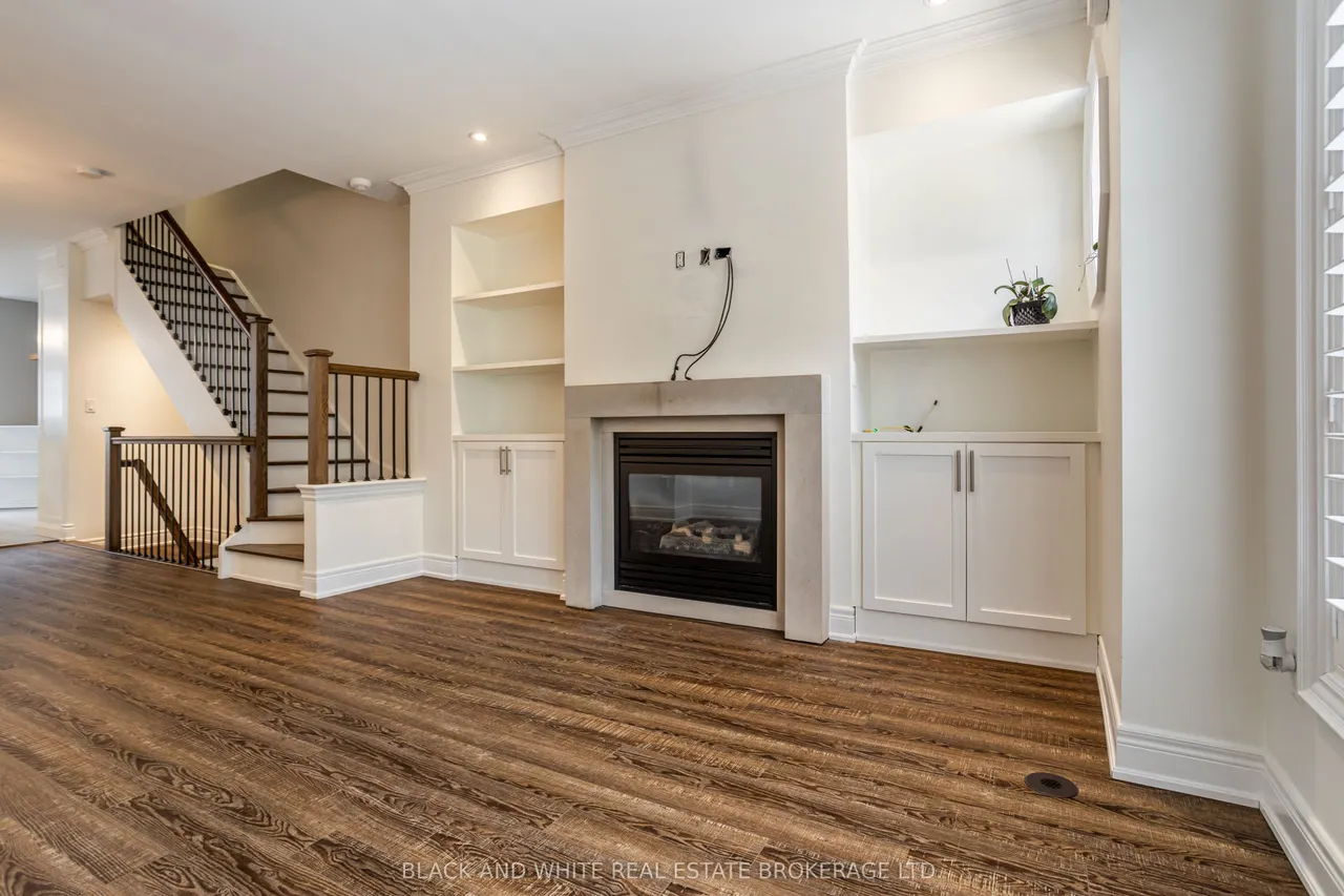 55 Lobo Mews — photo 2