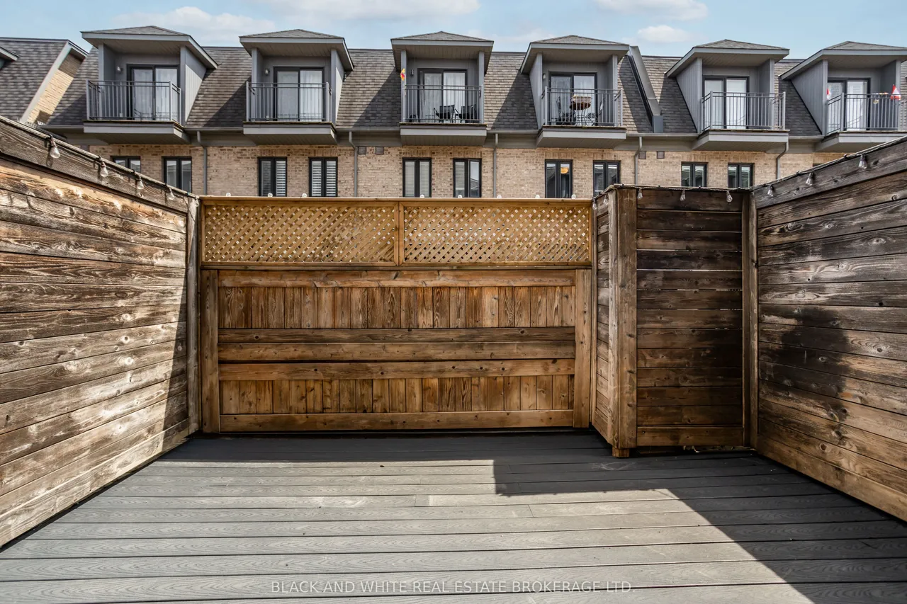 55 Lobo Mews — photo 26
